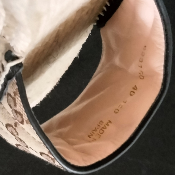 SOLD💥Gucci💥🧡Platforms - Picture 4 of 8